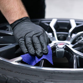 Gyeon heat resistance demo on rim illustrating high‑temperature durability benefit