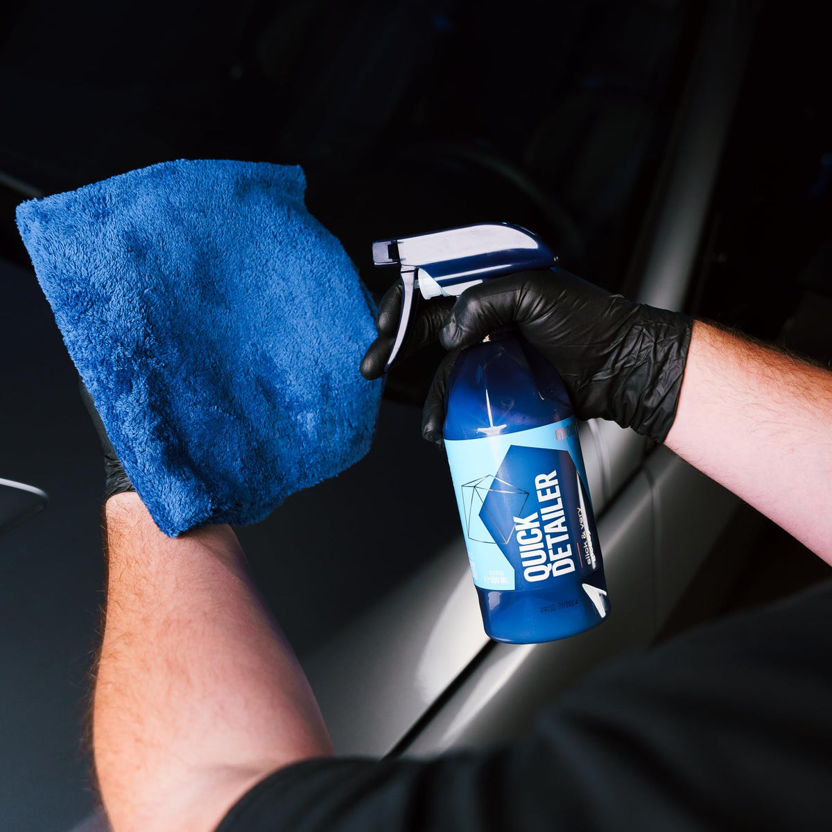 Gyeon used on glass showing clear reflection and streak-free benefit