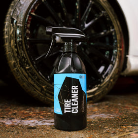 Gyeon tire cleaner closeup spray nozzle ready for precise application