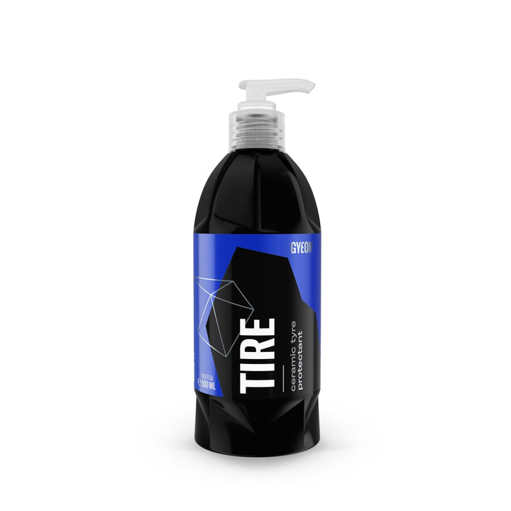 Gyeon bottle front view showing product and clean packaging benefit