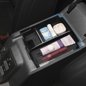 GZSH lifestyle shot in Bronco dashboard enhancing interior organization