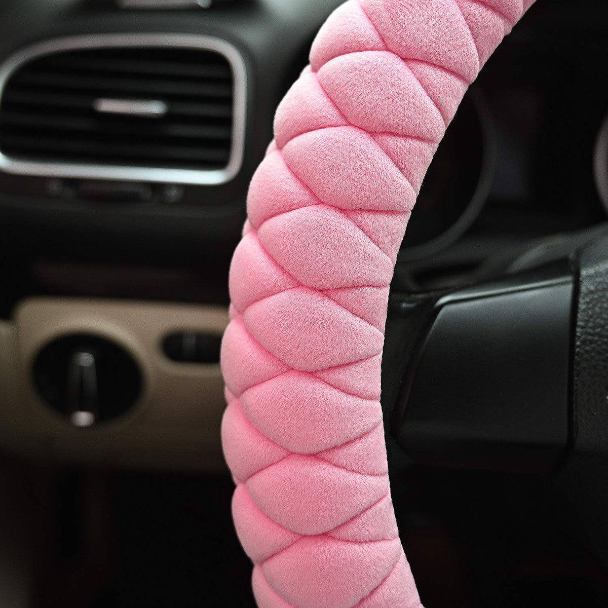 HAOKAY close-up of short plush texture highlighting soft comfortable grip