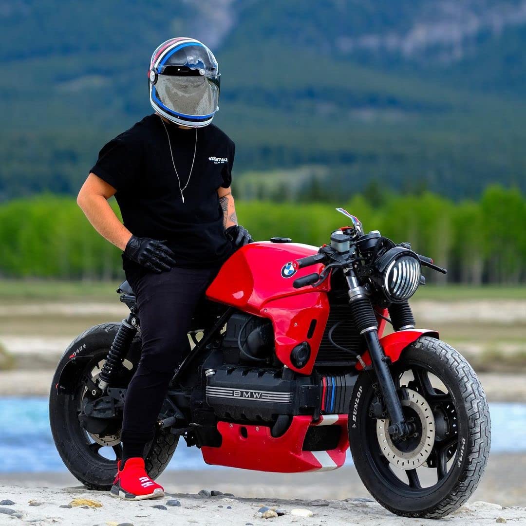 Harssidanzar gloves worn on motorcycle hands-on control for enhanced stability