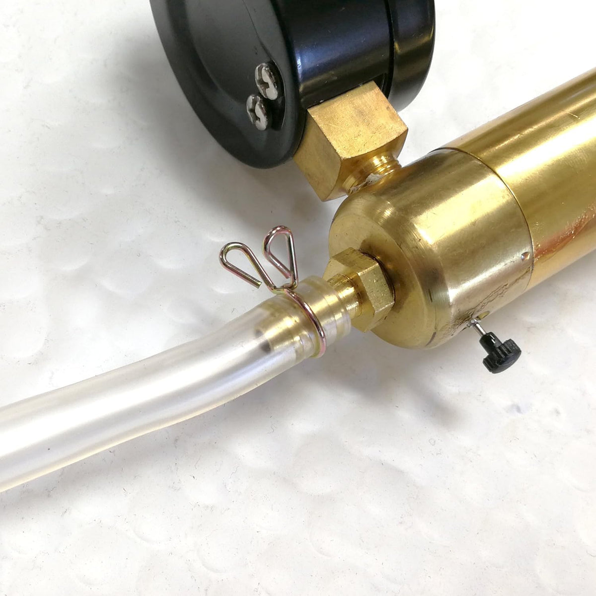 HFS brake fluid reservoir detail showing secure fluid collection and spill prevention