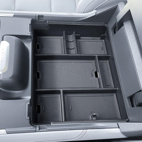 HGWEI lifestyle shot in cabin showing tidy console and better organization