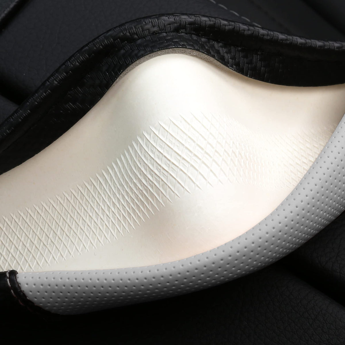 HighnessHwoo stitched edges detail demonstrating reinforced seams and durability