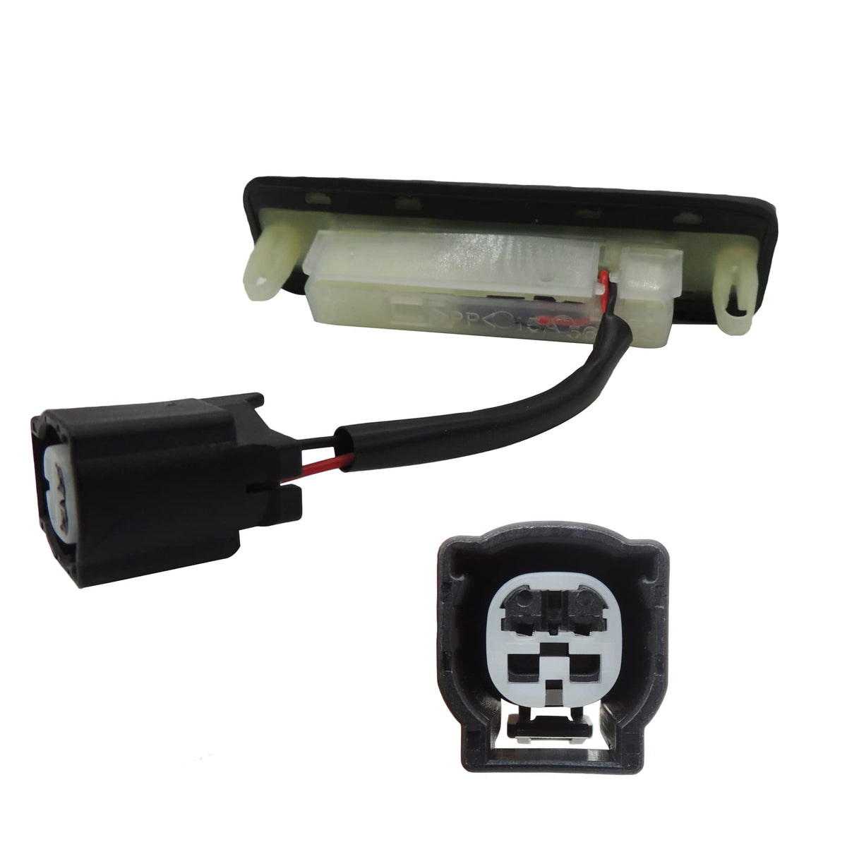 HiSport close-up of connector pins for reliable plug-in compatibility