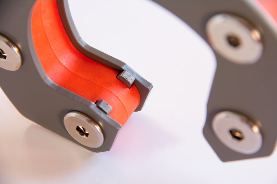 HitchGrip side profile showing latch design for balanced control