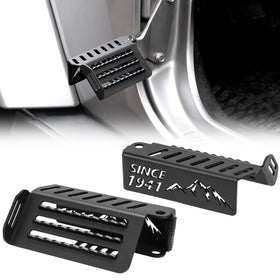 HOCHO front-mounted foot peg on Jeep hinge showing secure fit and stability