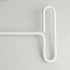 Holdly tools next to ruler showing scale and measurement accuracy