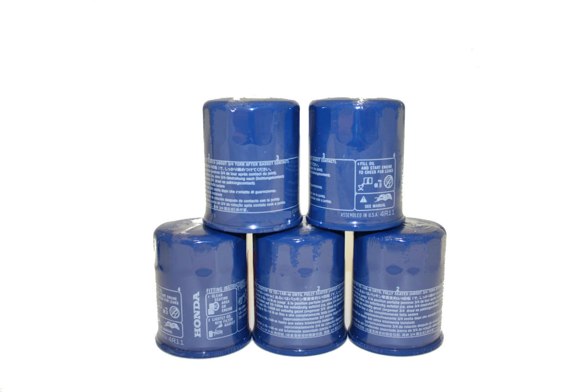 Honda oil filter front view showing OEM label and fitment benefit