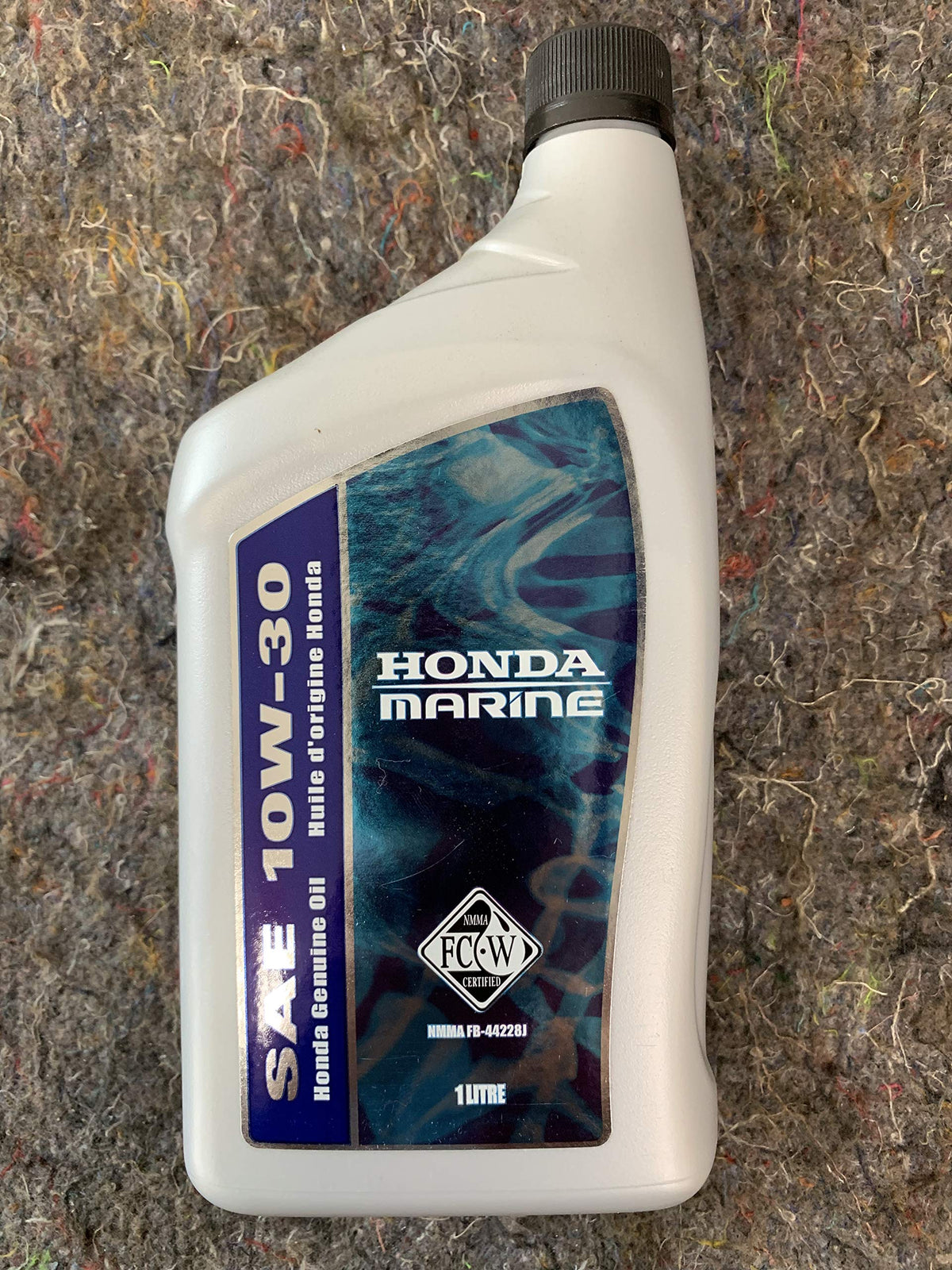 Honda 08232-H99-K1LA1 front label showing part number and quart size for correct purchase