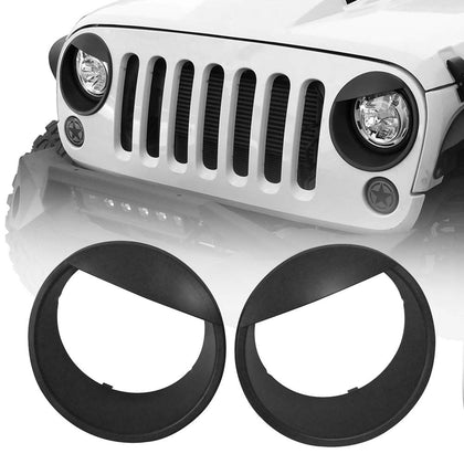 Hooke Road front view of bezels fitted on Jeep highlighting bold look