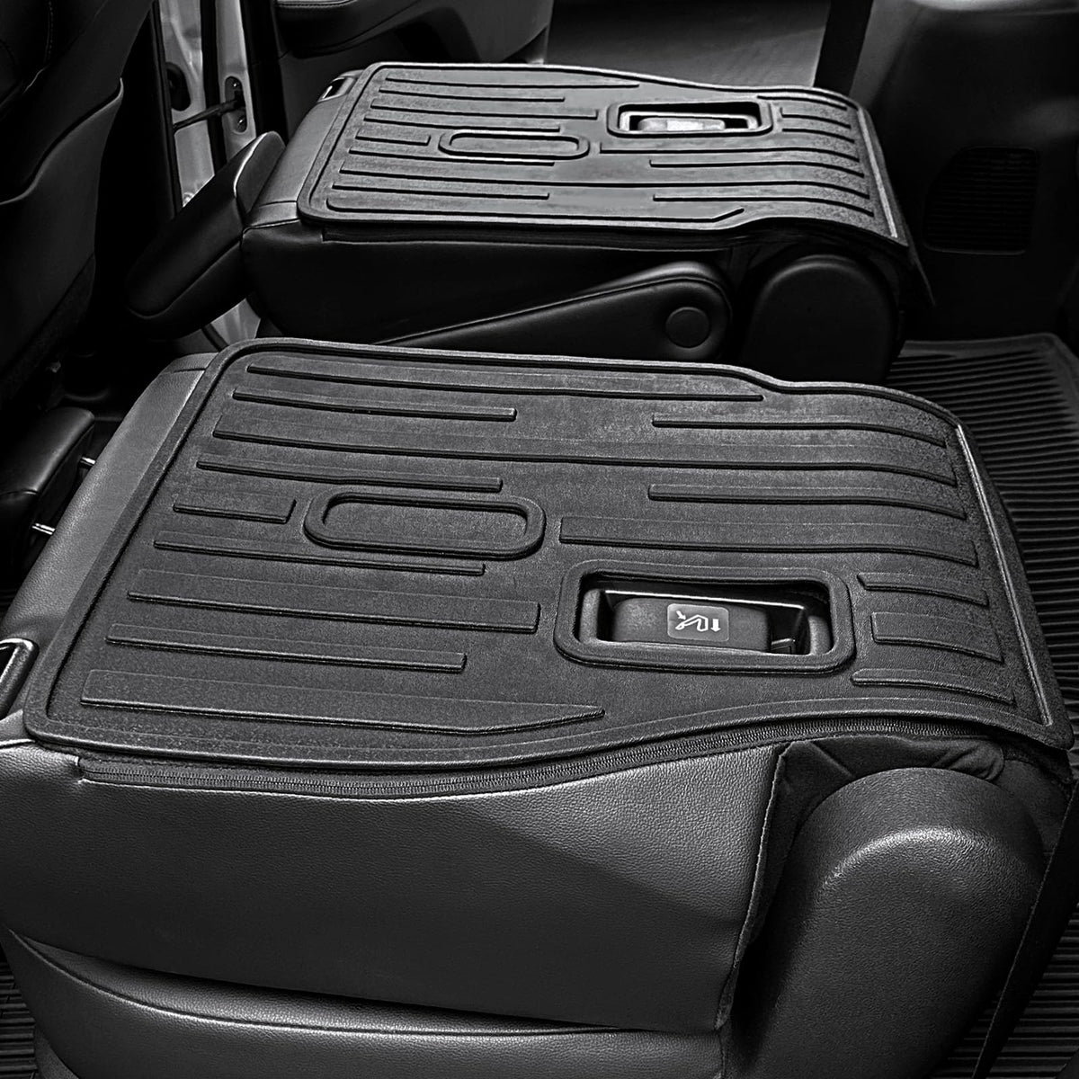 HOUCLEMIC installed on 2nd-row captain chairs demonstrating full-seat protection benefit