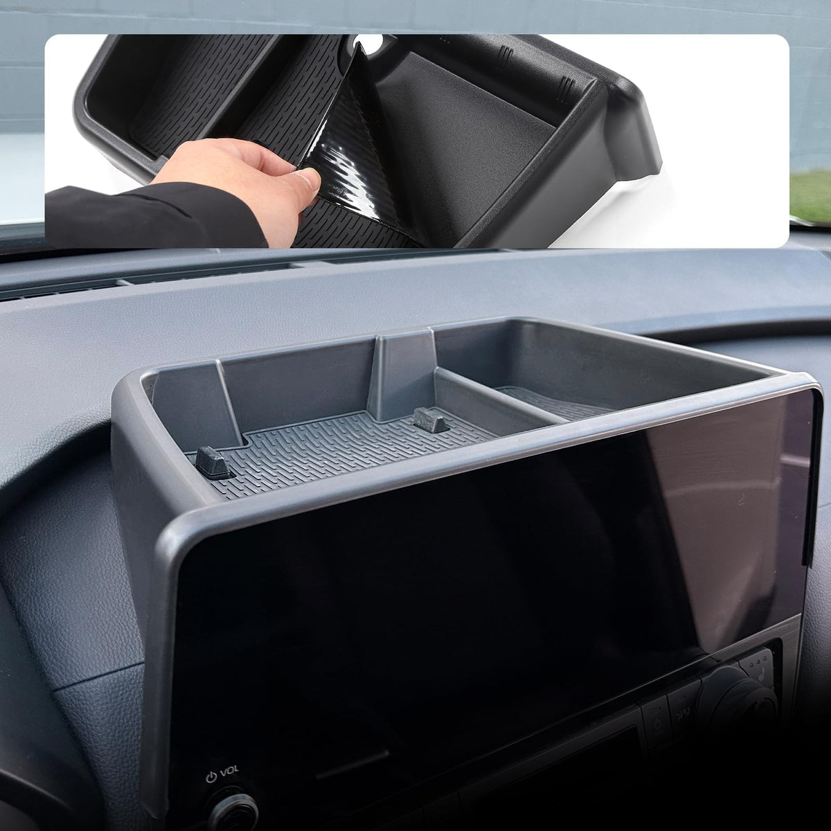 HOUCLEMIC lifestyle driving view showing clutter-free dashboard comfort