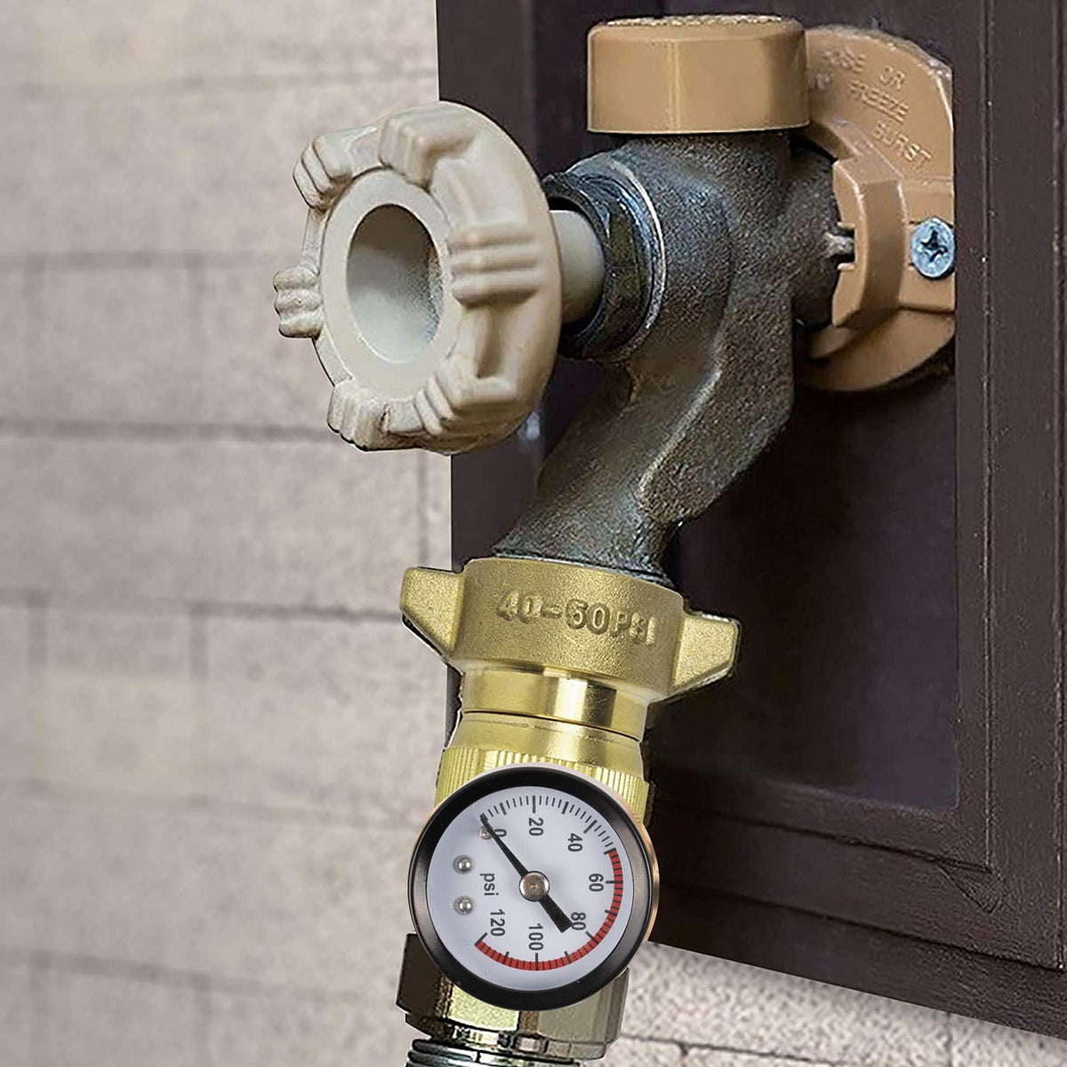 Hourleey threaded connection detail showing secure 3/4" hose fit