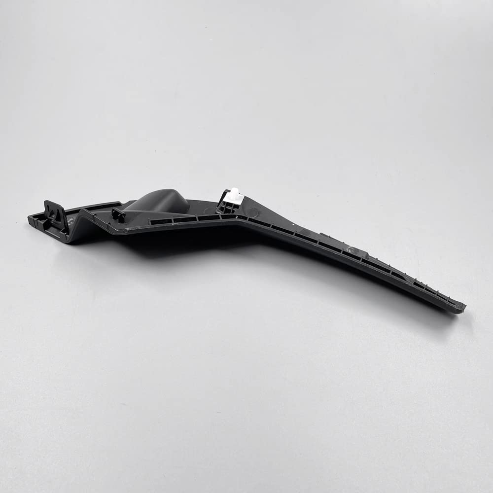 HUYILUN0104 installed on car exterior showing restored windshield base appearance