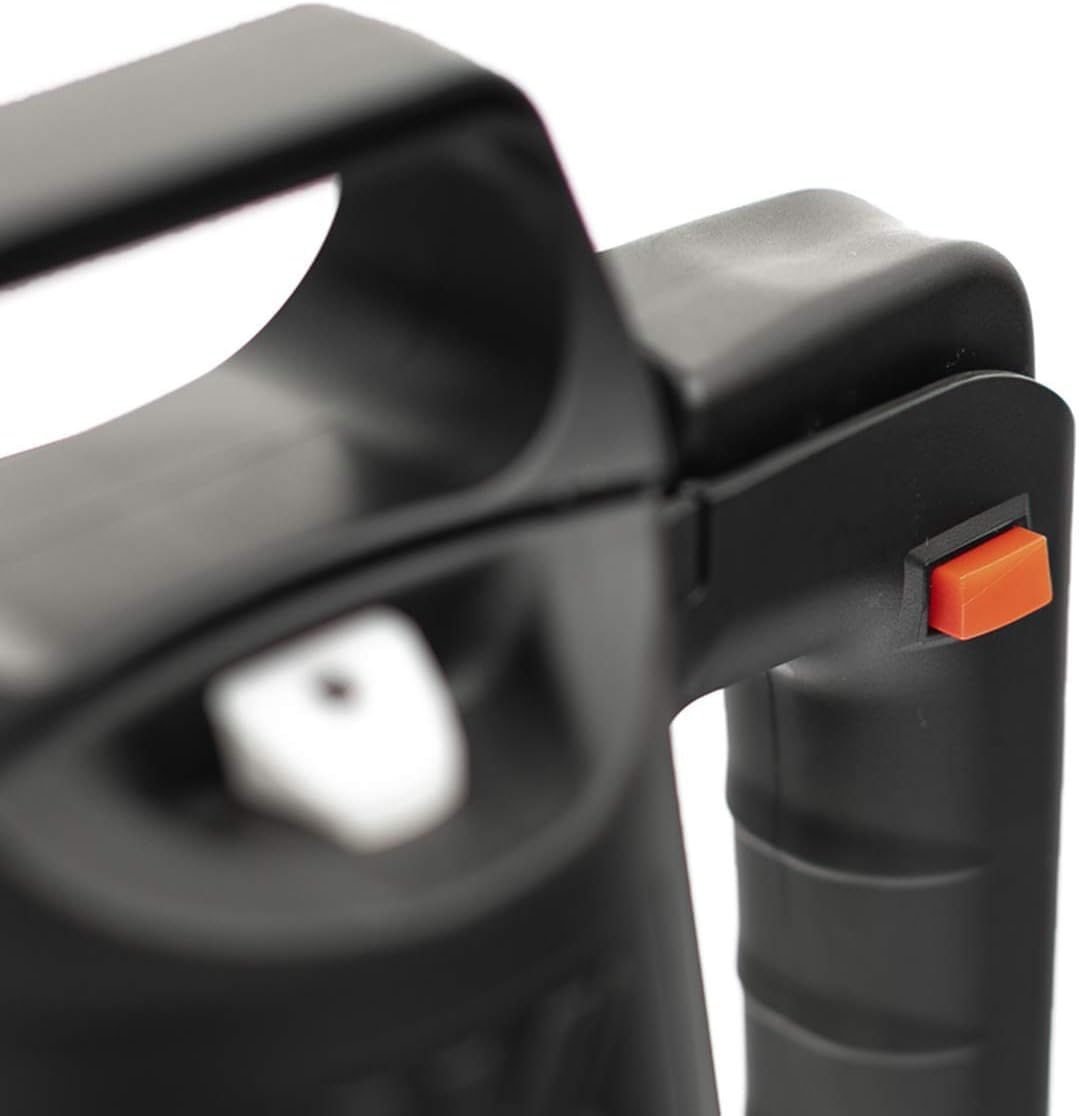 IK Foam Pro 2 translucent tank level view enabling quick liquid checks