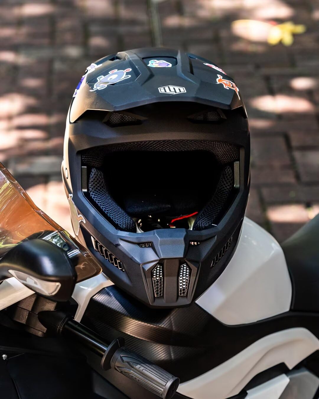 ILM helmet with stickers example allowing custom child styling and expression