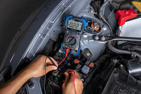 Innova 3340 temperature probe close-up for precise engine temperature checks