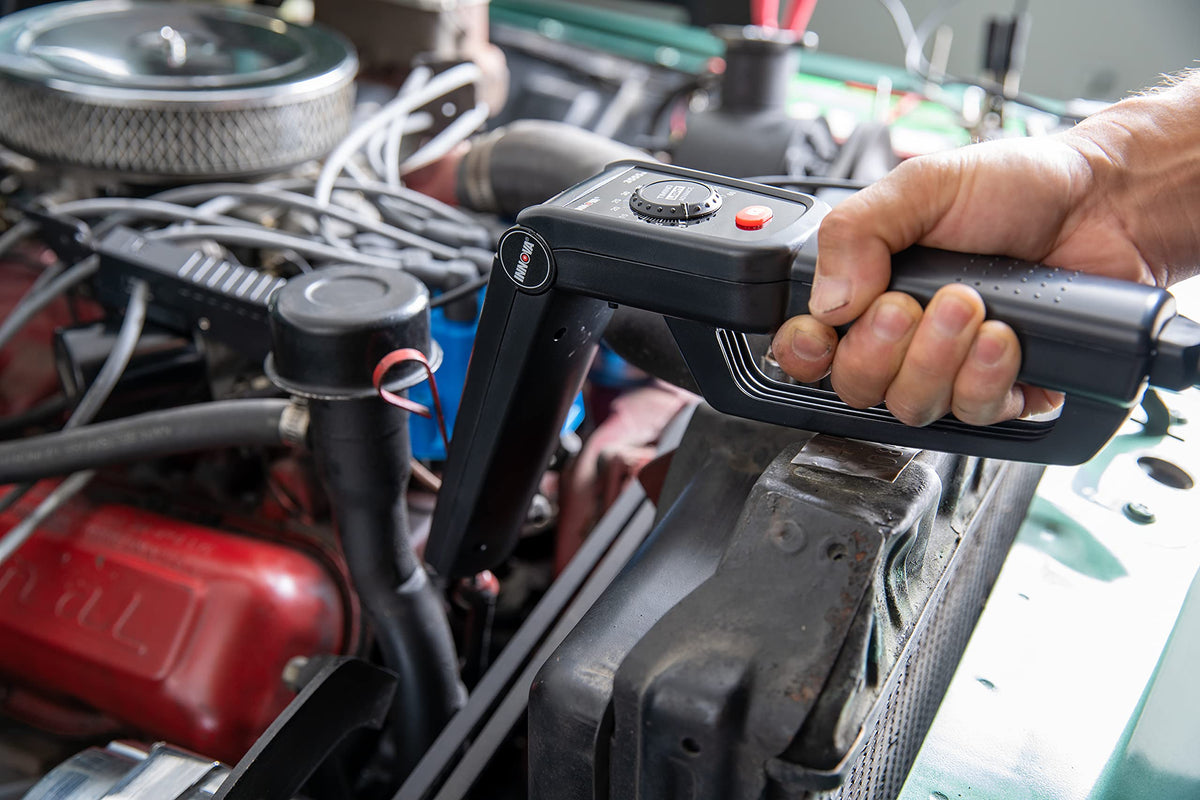 Innova 3555 in use on engine demonstrating skip test diagnosis