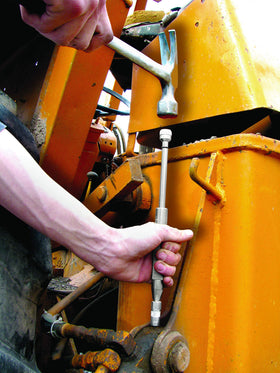 IPA Tools 7862 professional model closeup showing robust construction for high flow grease rejuvenation