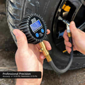 JACO ElitePro hybrid hose and 360° swivel air chuck detail for easier valve access