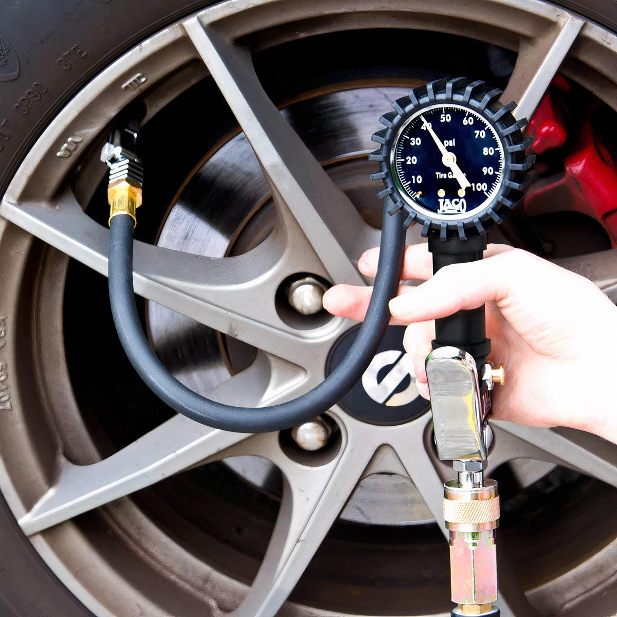 JACO FlowPro Lightning Air Chuck detail showing lock-on seal that prevents leaks