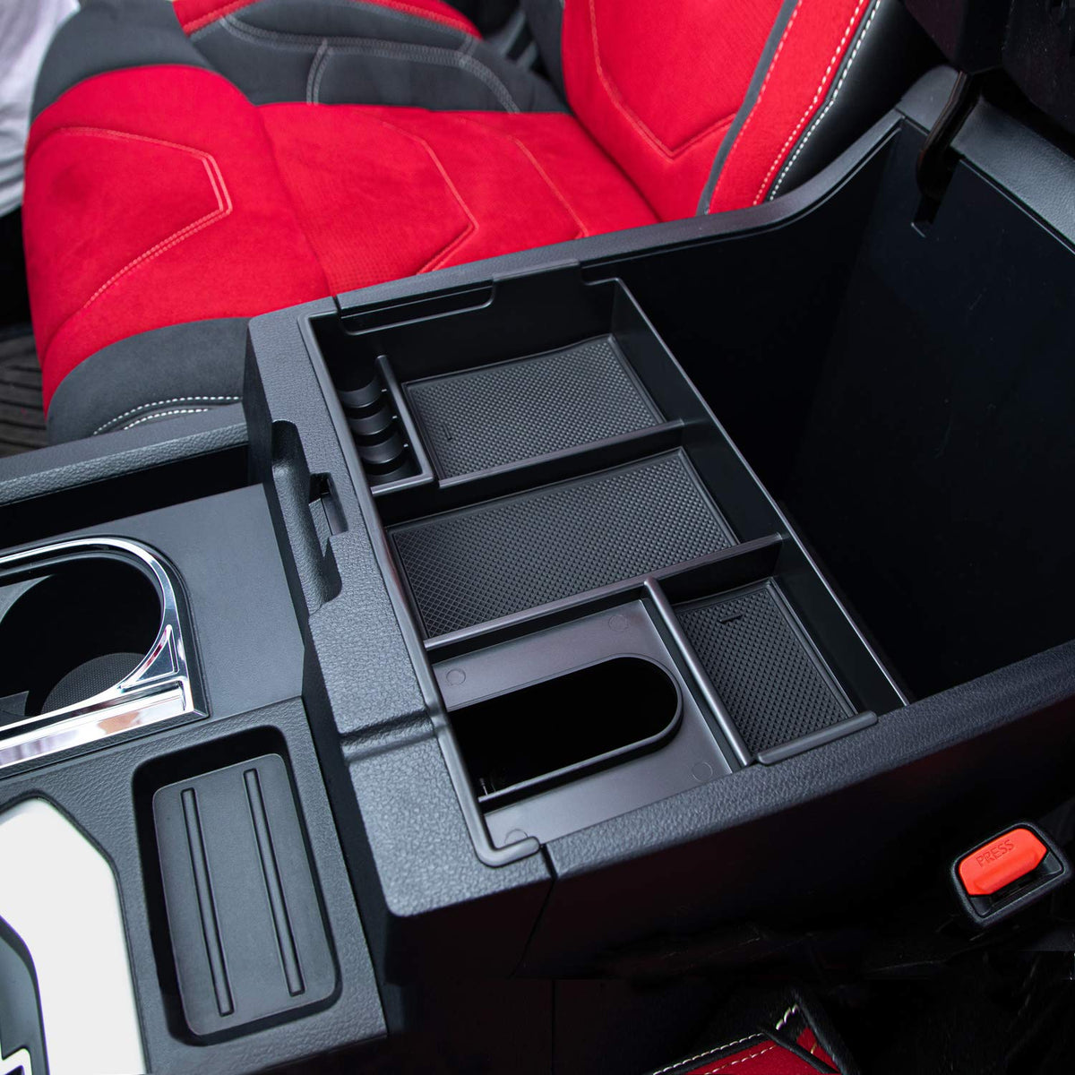 JDMCAR close-up of tray edge and compartments demonstrating durable construction