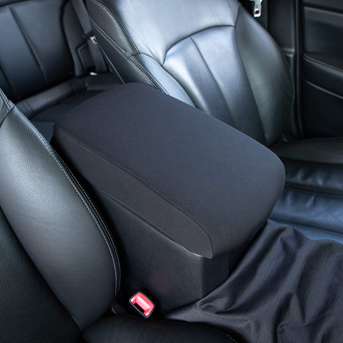 JDMCAR elbow resting on cover demonstrating added comfort and support