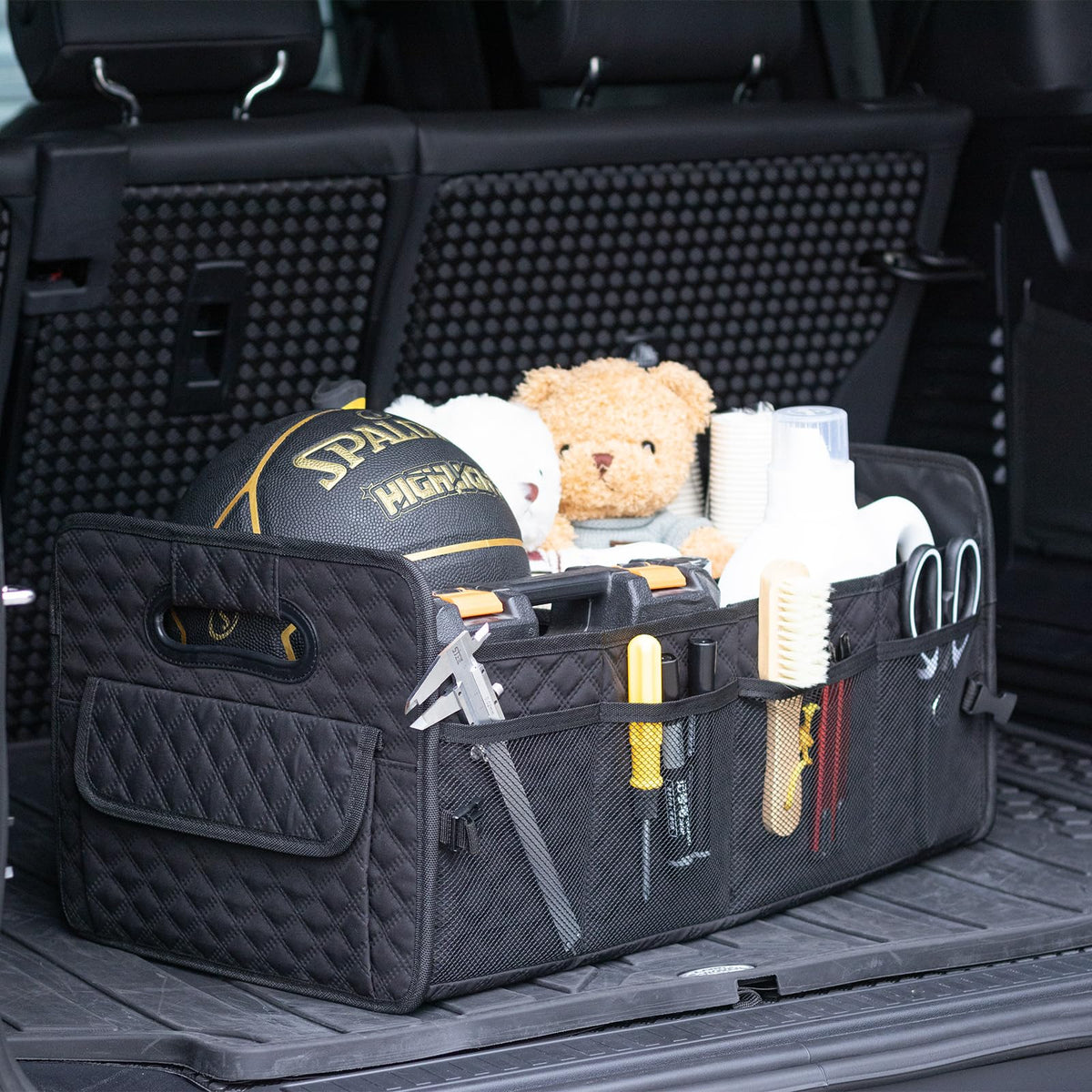 JiatuA interior with adjustable dividers demonstrating customizable storage