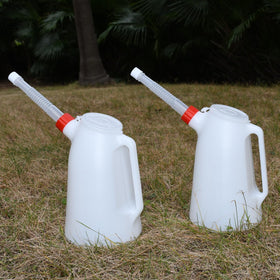 Kackaidi molded handle with hand for comfortable, controlled pouring