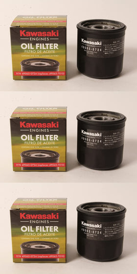 Kawasaki oil filter close-up of gasket and threads ensuring reliable seal and fit