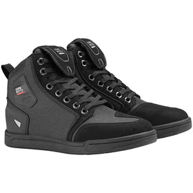 KEMIMOTO front profile showing protective toe and casual style benefits