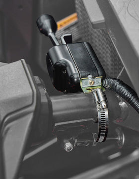 KEMIMOTO installed on golf cart dash illustrating added turn-signal functionality