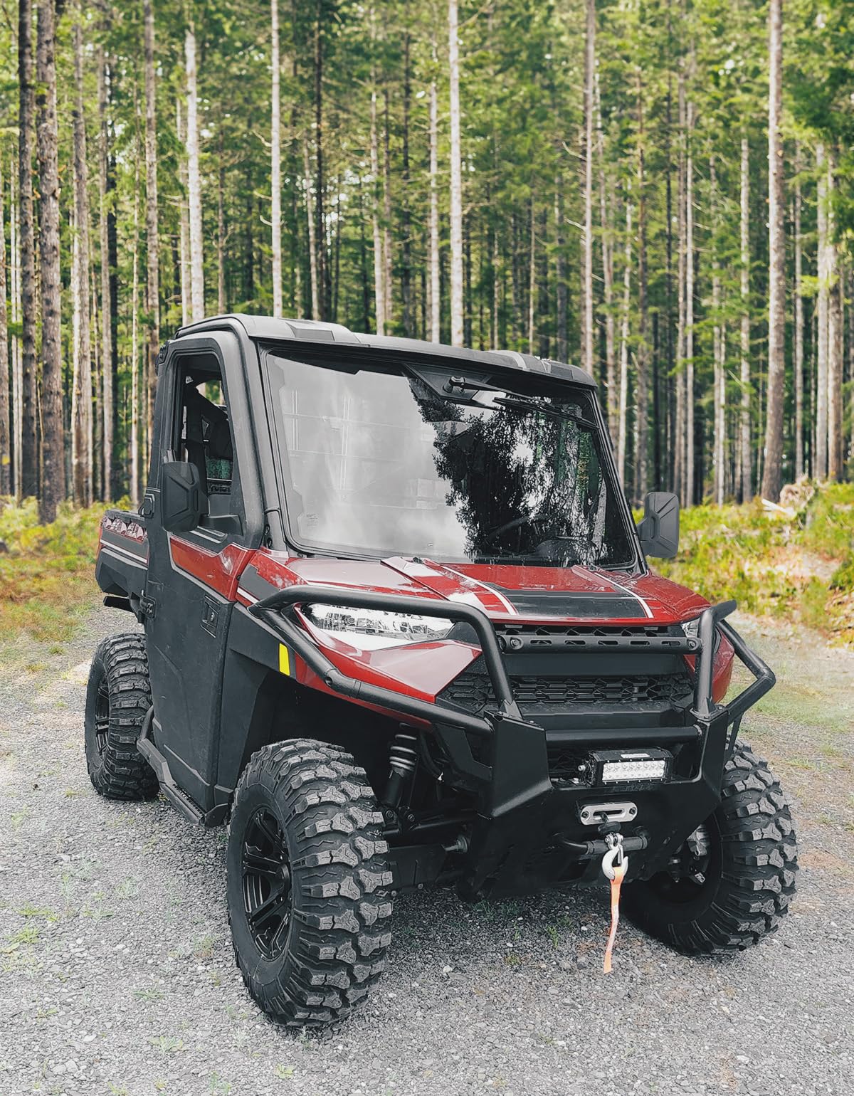 KEMIMOTO on-ranger lifestyle image on trail highlighting durability and practical use