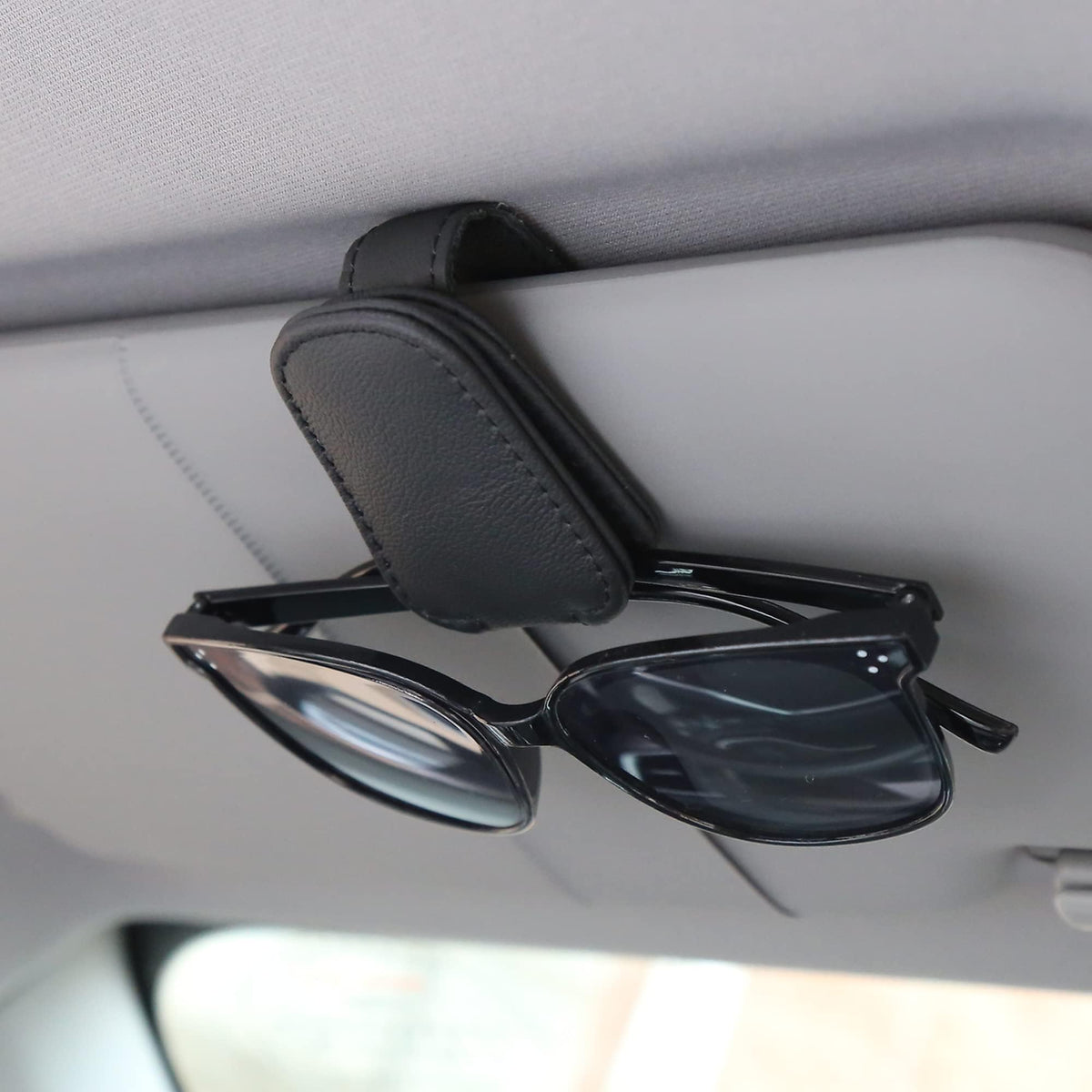 KIWEN front view of four-pack holder showing compact secure storage