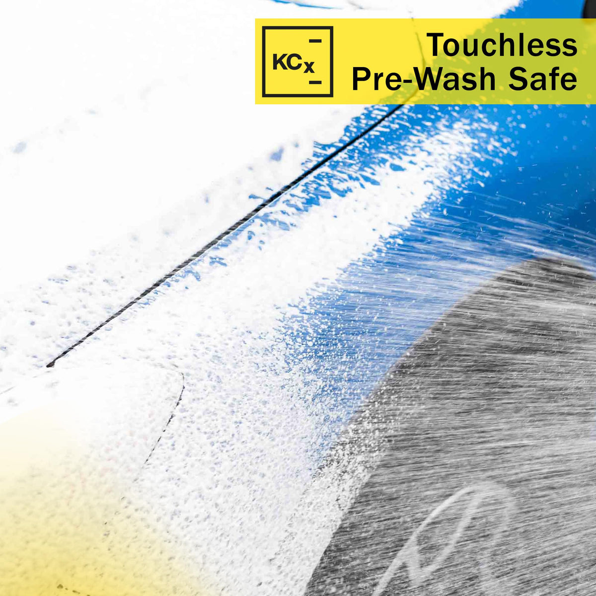 KOCHCHEMIE foam on car panel showing gentle lift of dirt and paint protection