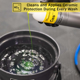 KOCHCHEMIE shampoo pouring into bucket showing correct dilution for safe cleaning