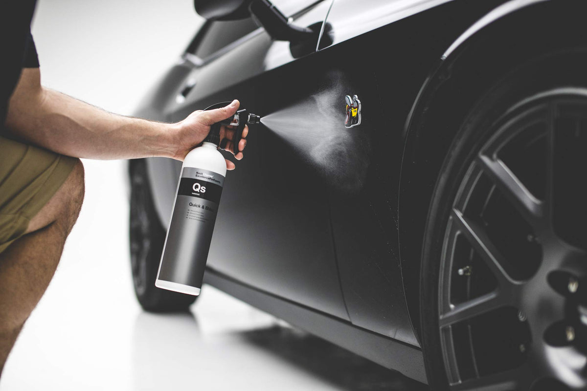 KOCHCHEMIE close-up of high gloss finish illustrating color depth benefit