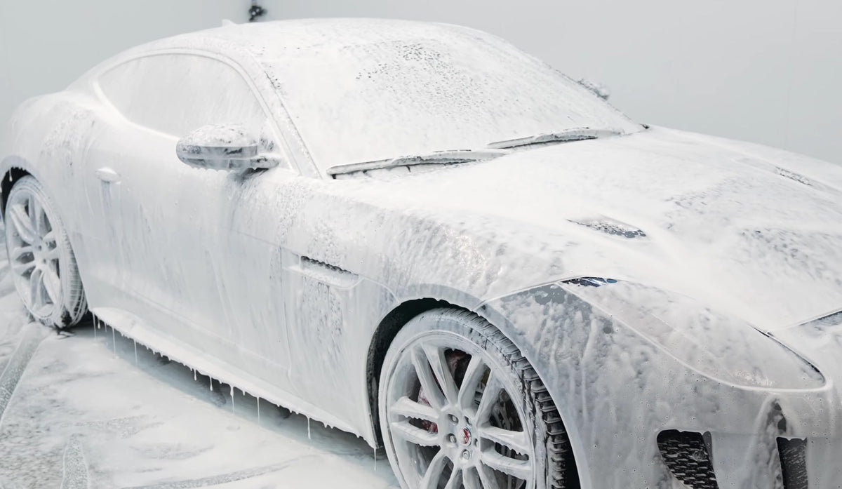 KOCHCHEMIE in foam cannon during application for even surface coverage