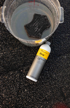 KOCHCHEMIE next to ruler for scale showing 1 liter size and portability benefit