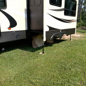 Kohree height comparison with ruler showing adjustable 20 to 49 inches for exact fit