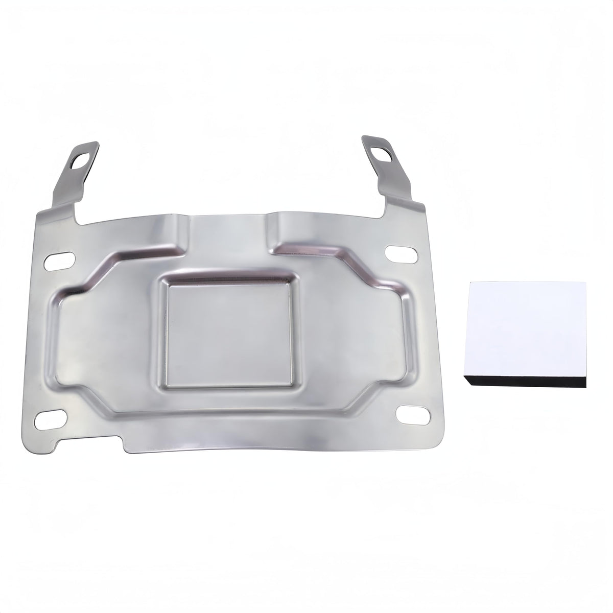 KOONDHEEND front-mounted bracket on Harley showing clean rear profile and fit