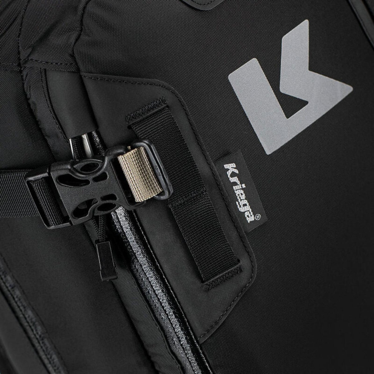 Kriega R20 inner sleeve with hydration bladder fit for on-ride fluid access