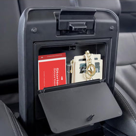 LBNCOBAG insertion step showing fast tool-free install for convenience
