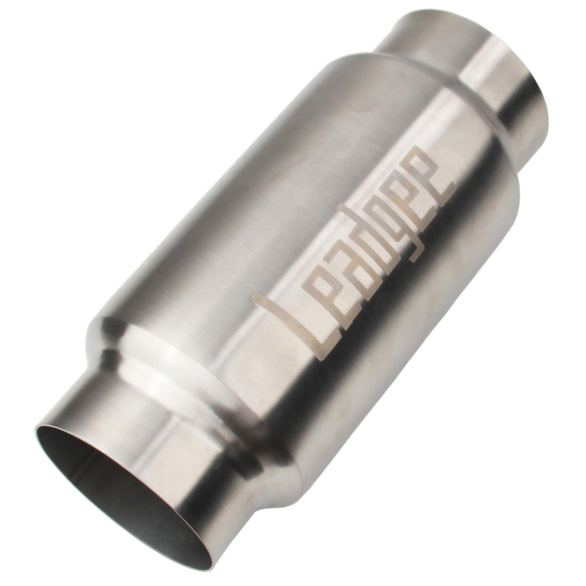 Leadgee resonator front view showing inlet and outlet, durable fit benefit