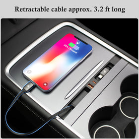 Leikaendi hub in Tesla while driving, keeps cables tidy and accessible
