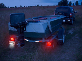 LINKITOM size scale next to ruler clarifying fit for up to 80 inch trailers