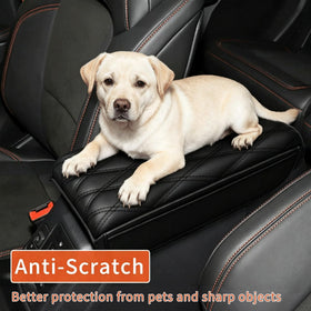 LINOAH close-up of soft PU leather texture for comfortable arm support